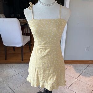 Abercrombie & Fitch Women's Yellow Dress